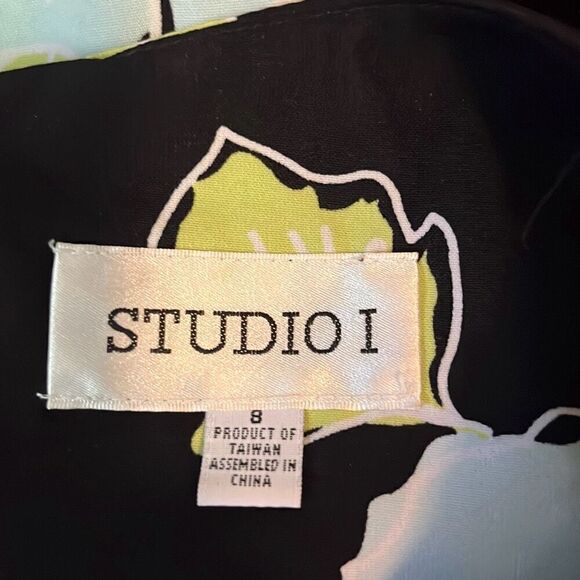 Studio 1 Black Sleeveless Maxi with Large Baby Blue & Green Flowers Size 8 - Picture 7 of 9